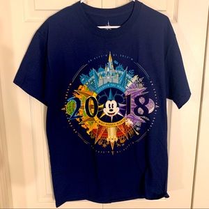 NWT, Disney discover the Magic T Shirt, dated 2018 , Size Medium